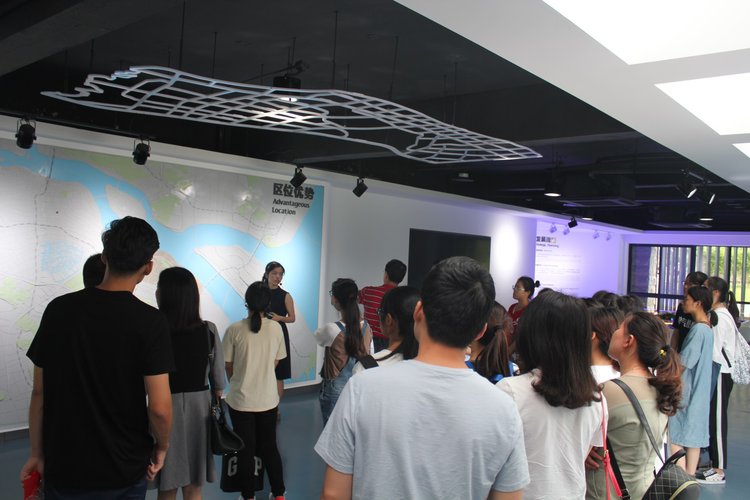 说明: https://cms-bucket.nosdn.127.net/2018/06/14/ec751cf96459433f94a6878be4fc5d11.png?imageView&thumbnail=750x0&quality=85&type=jpg&interlace=1